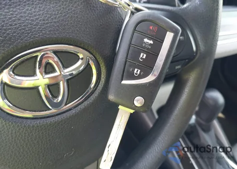 2020 Toyota Corolla Le z USA, uszkodzony, nr VIN JTDEPRAE2LJ021463